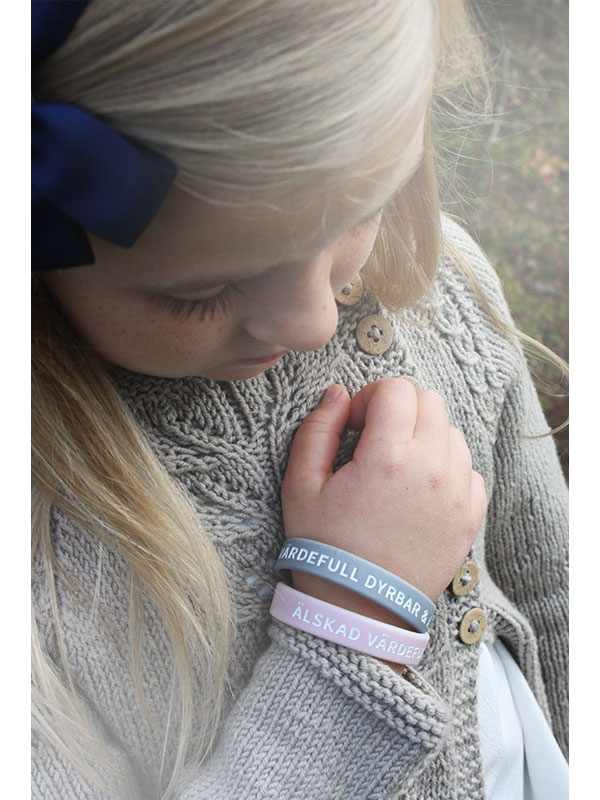 Silikonarmband i Barnstorlek -Älskad, Värdefull, Dyrbar...
